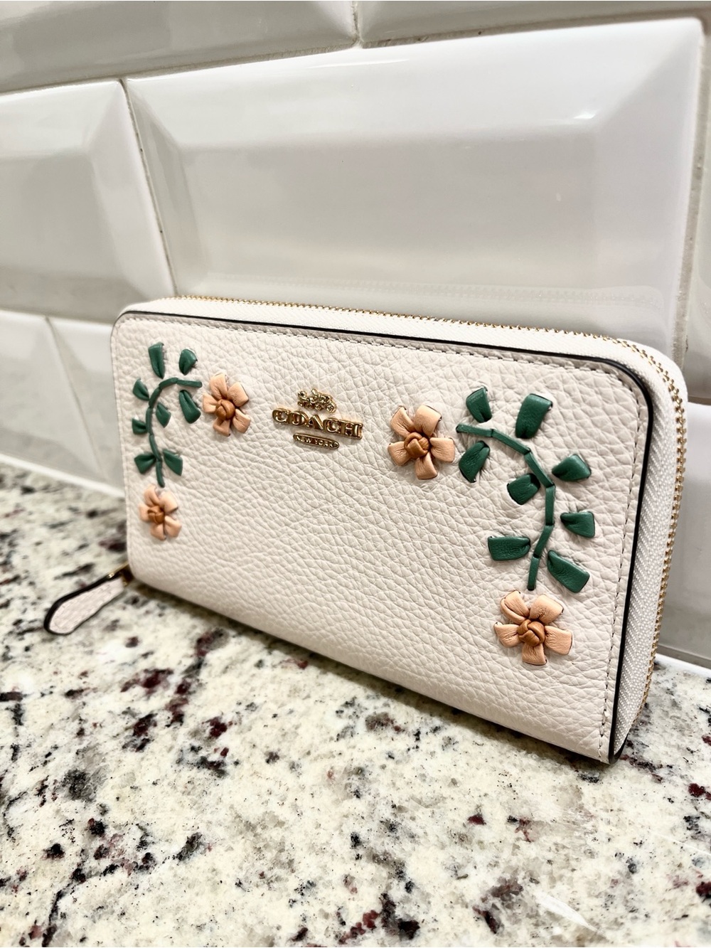Coach Floral Whipstitch Zip Wallet NWT - Picture 2 of 9